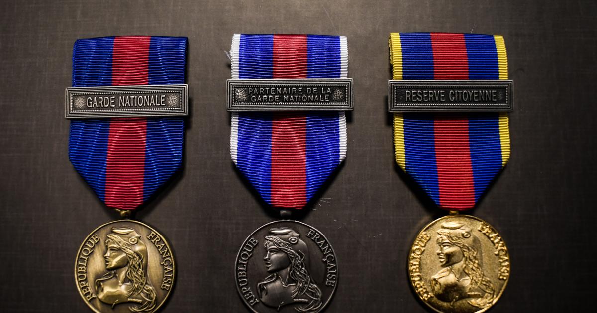 Médailles de poitrine médailles de loge médailles militaires