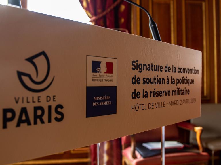 Signature de convention Garde nationale mairie de Paris