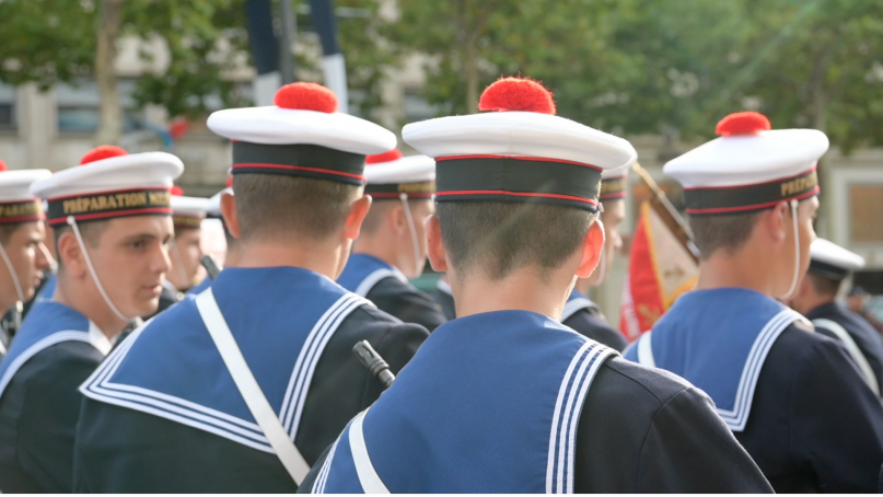 Photo - La Marine nationale met ses réservistes à l'honneur lors du 14 juillet 
