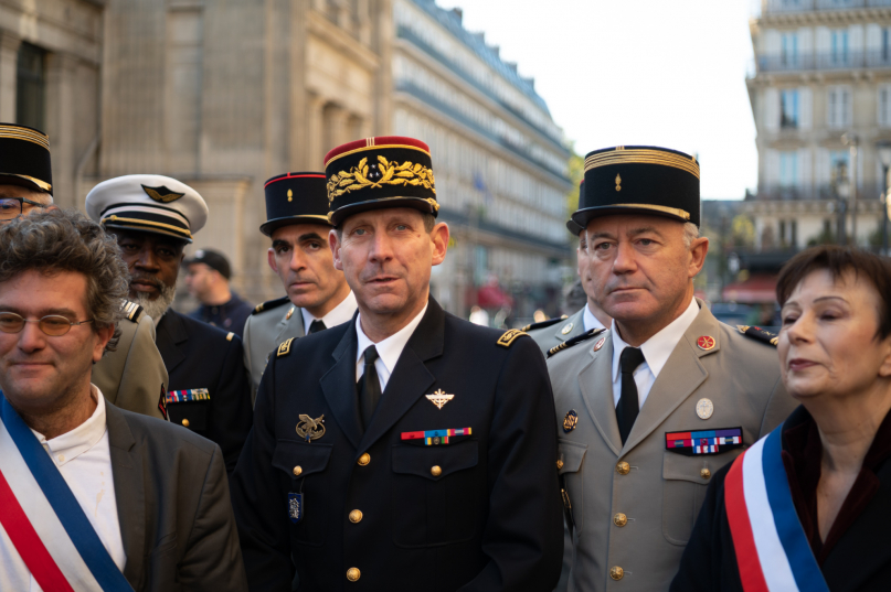 Une commémoration du 11 novembre au milieu des cadres et cheminots de la SNCF pour le secrétaire général de la Garde nationale. 